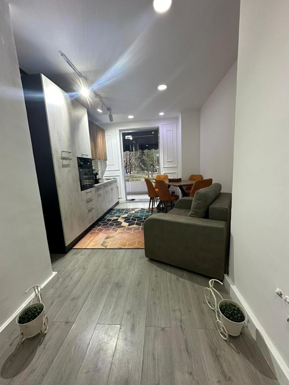 Park View Central Apartment Tiranë Eksteriør bilde